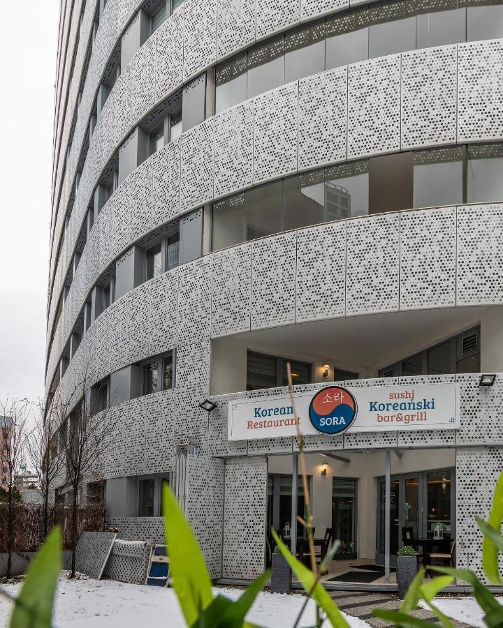 Wronia Oxygen P&O Accommodation Warschau Exterior foto